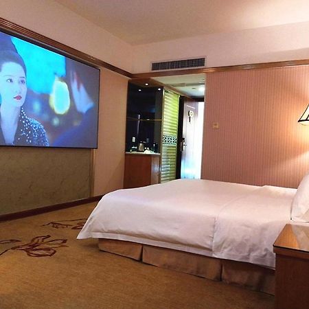 Vienna Hotel Zhanjiang Coast Avenue Dış mekan fotoğraf