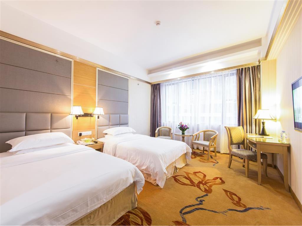 Vienna Hotel Zhanjiang Coast Avenue Dış mekan fotoğraf