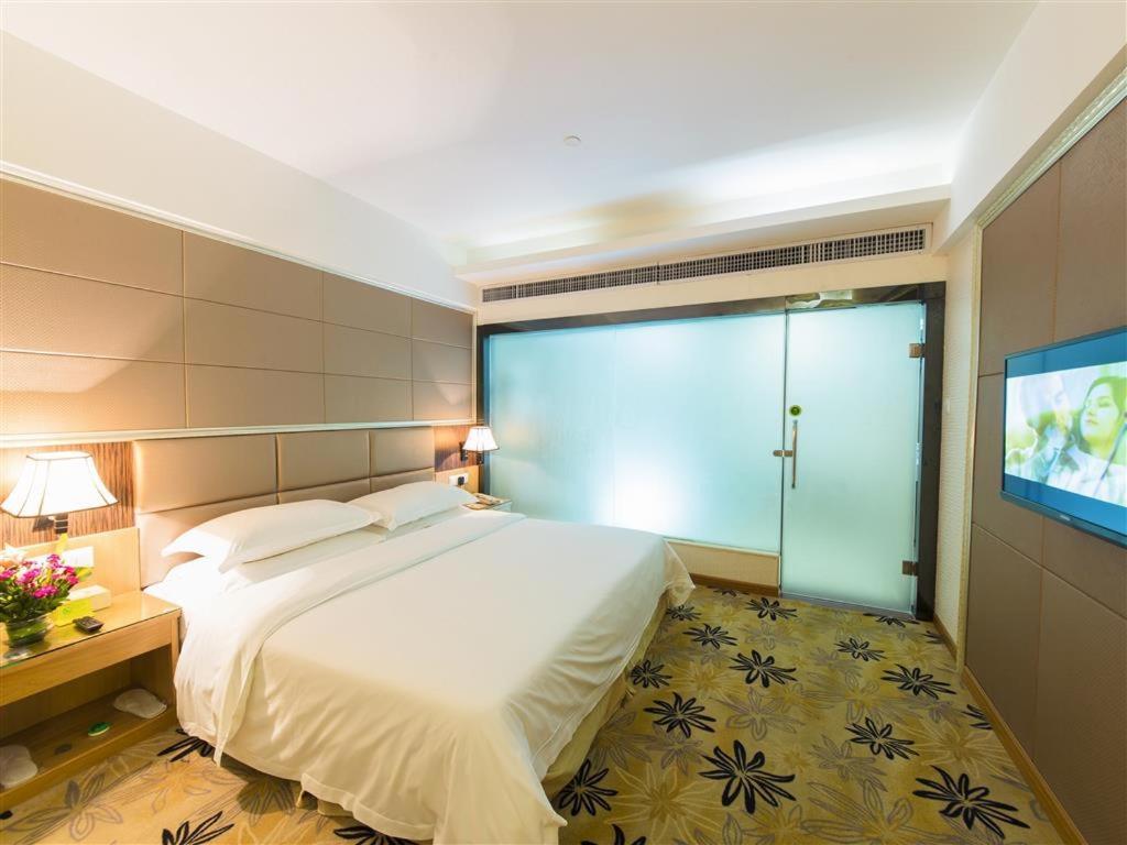 Vienna Hotel Zhanjiang Coast Avenue Dış mekan fotoğraf