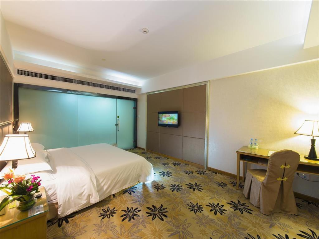 Vienna Hotel Zhanjiang Coast Avenue Dış mekan fotoğraf